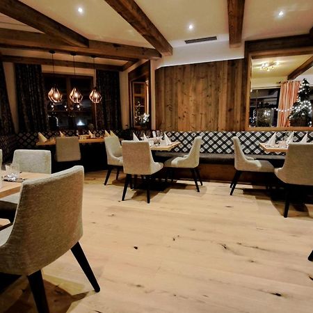 Hotel Seeblick Goldegg Ngoại thất bức ảnh