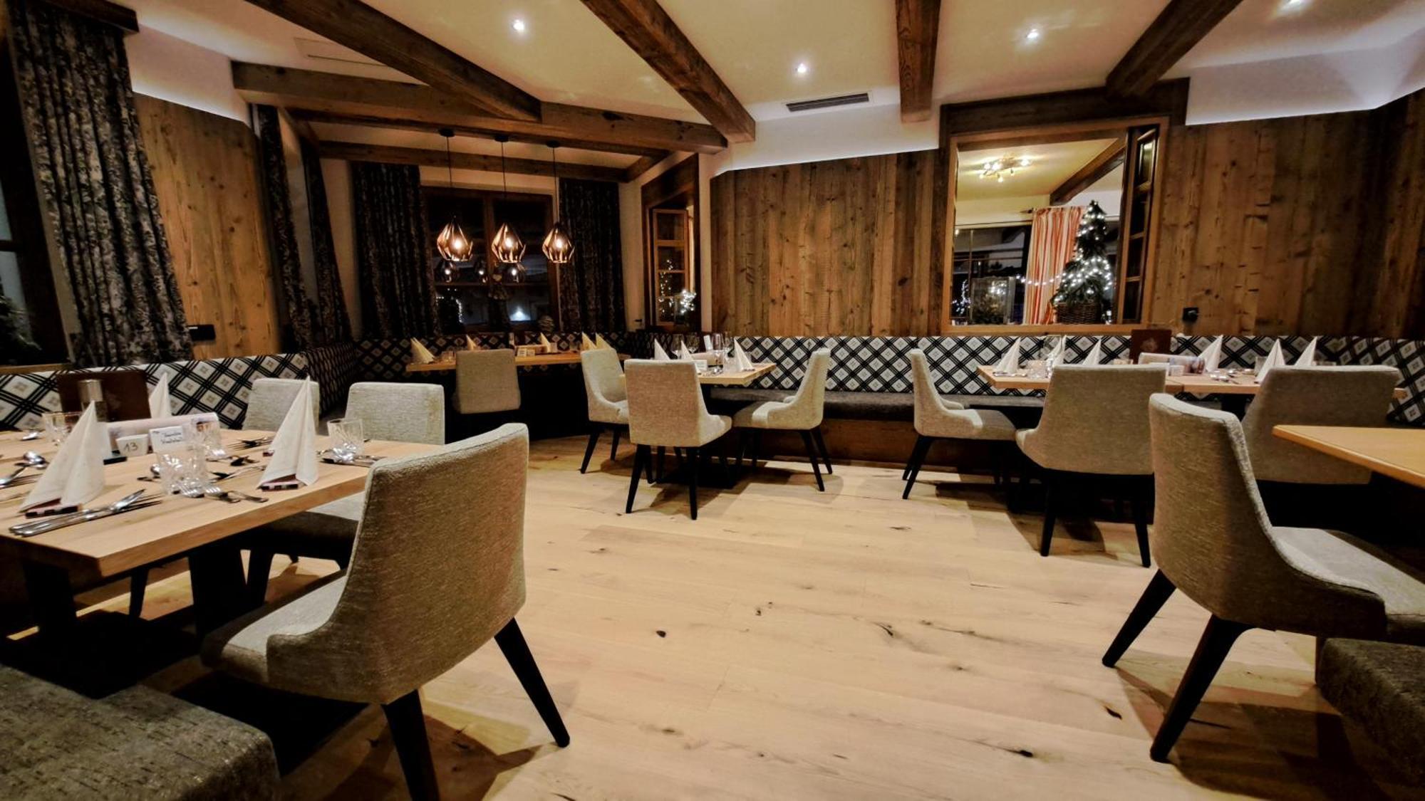 Hotel Seeblick Goldegg Ngoại thất bức ảnh